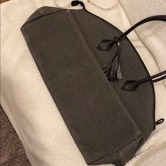 DSW - Picture 16 of 16